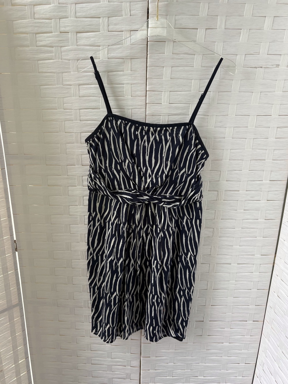 Loft Size 6 Navy White Adjustable Straps Empire Waist Dress Party Cruise Vacay